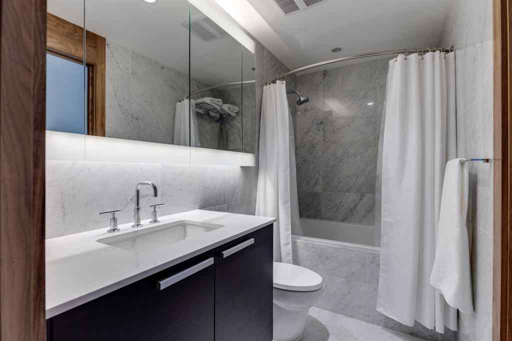 MLS® A2199261 - Unit #811 738 1 Avenue SW in Eau Claire Calgary, Residential