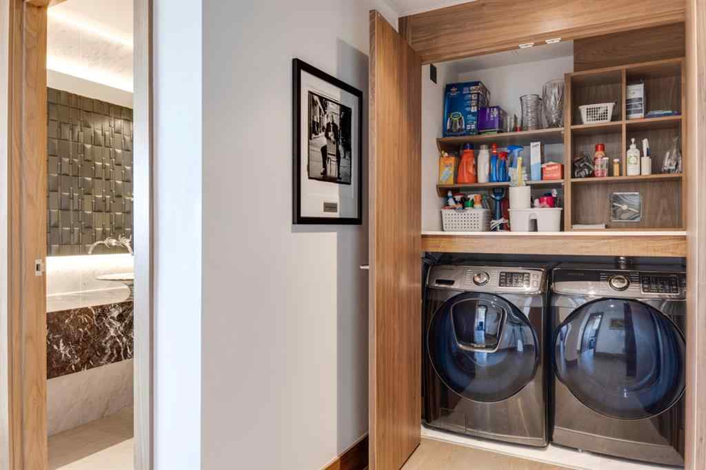 MLS® A2199261 - Unit #811 738 1 Avenue SW in Eau Claire Calgary, Residential