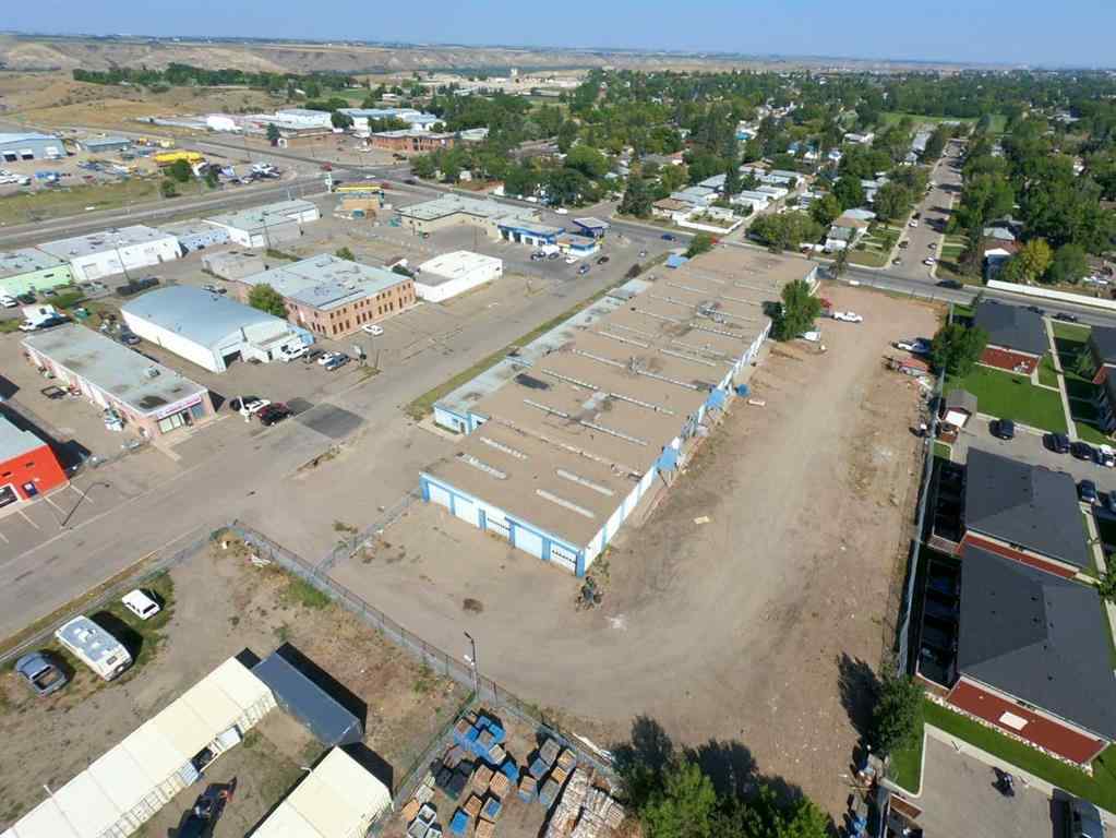 MLS® A2199480 - 443 10th Street N in Senator Buchanan Lethbridge, Commercial