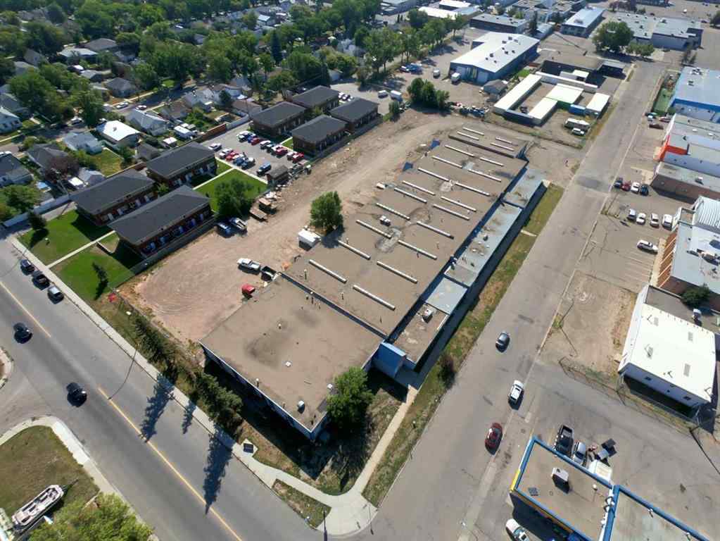 MLS® A2199480 - 443 10th Street N in Senator Buchanan Lethbridge, Commercial