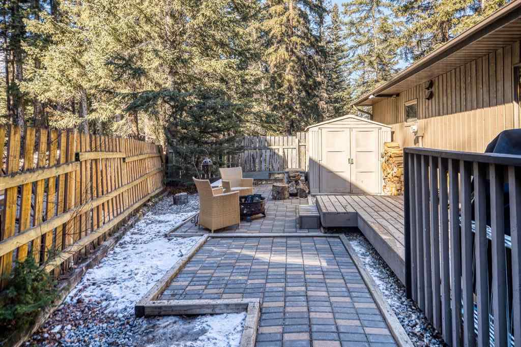 MLS® A2199487 - 20 Pinewood Crescent  in Town Centre_Canmore Canmore, Residential