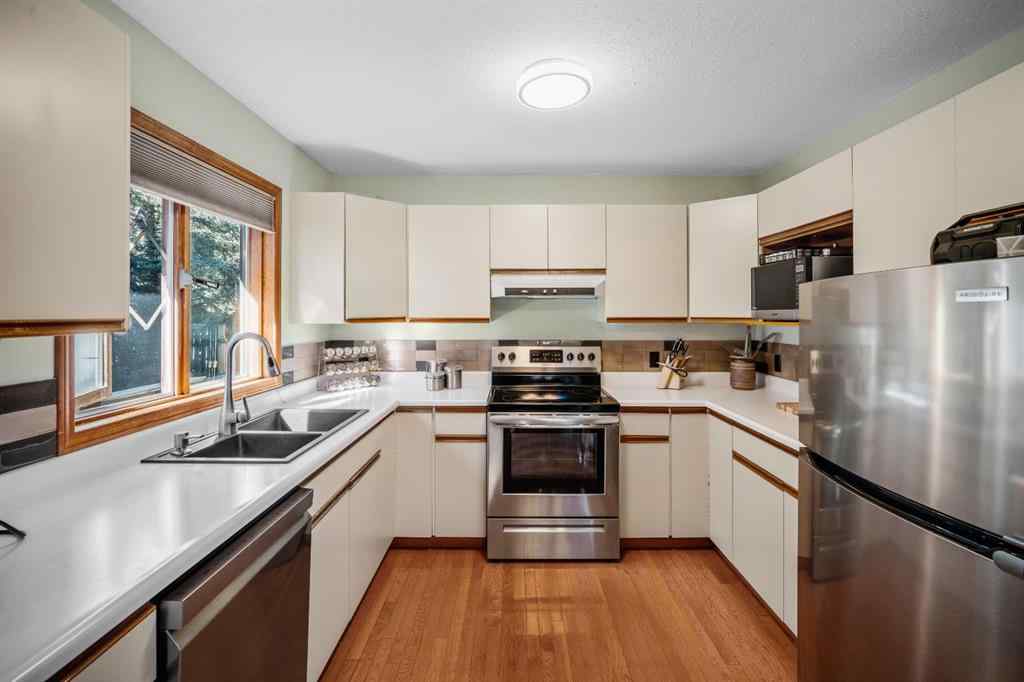 MLS® A2199487 - 20 Pinewood Crescent  in Town Centre_Canmore Canmore, Residential
