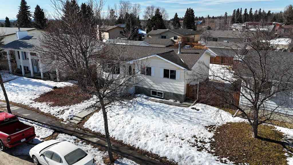 MLS® A2199603 - 1402 Edson Drive   in Edson Edson, Residential