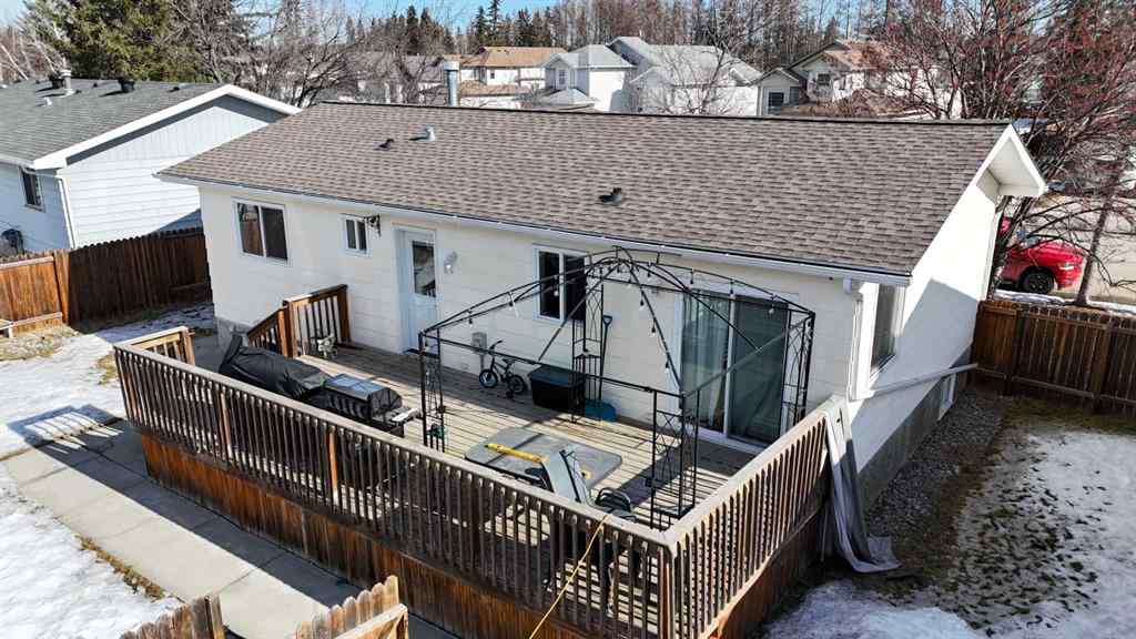 MLS® A2199603 - 1402 Edson Drive   in Edson Edson, Residential