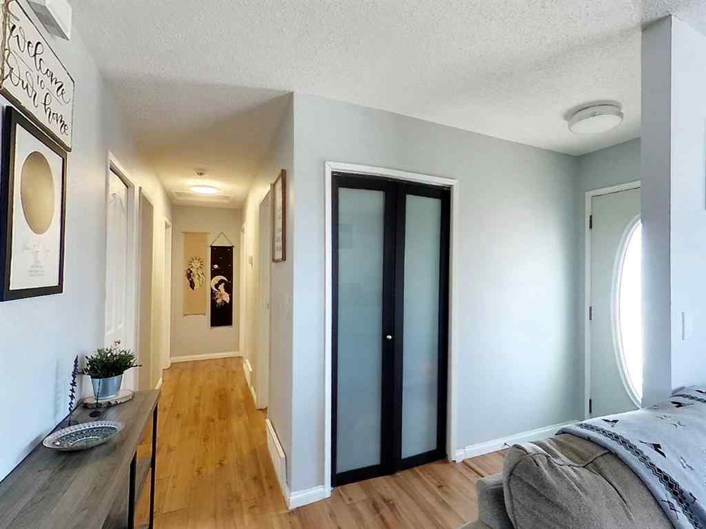 MLS® A2199603 - 1402 Edson Drive   in Edson Edson, Residential