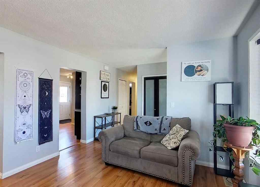 MLS® A2199603 - 1402 Edson Drive   in Edson Edson, Residential