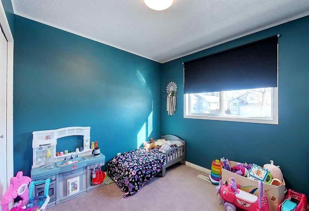 MLS® A2199603 - 1402 Edson Drive   in Edson Edson, Residential
