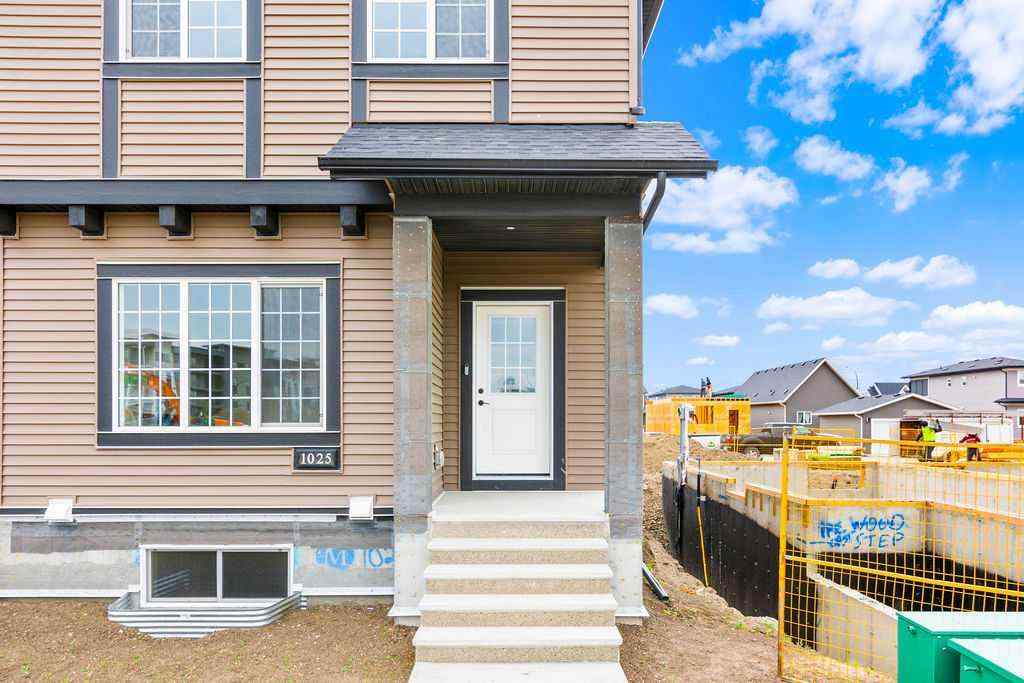 MLS® A2199712 - 1025 Reynolds Crescent SW in Coopers Crossing Airdrie, Residential