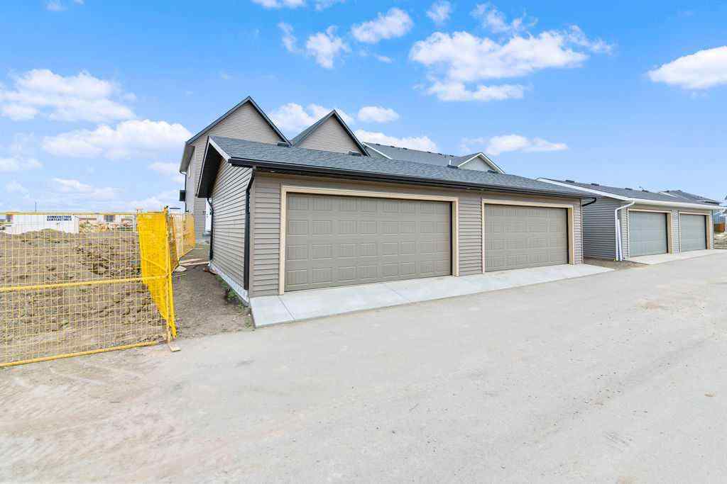 MLS® A2199712 - 1025 Reynolds Crescent SW in Coopers Crossing Airdrie, Residential