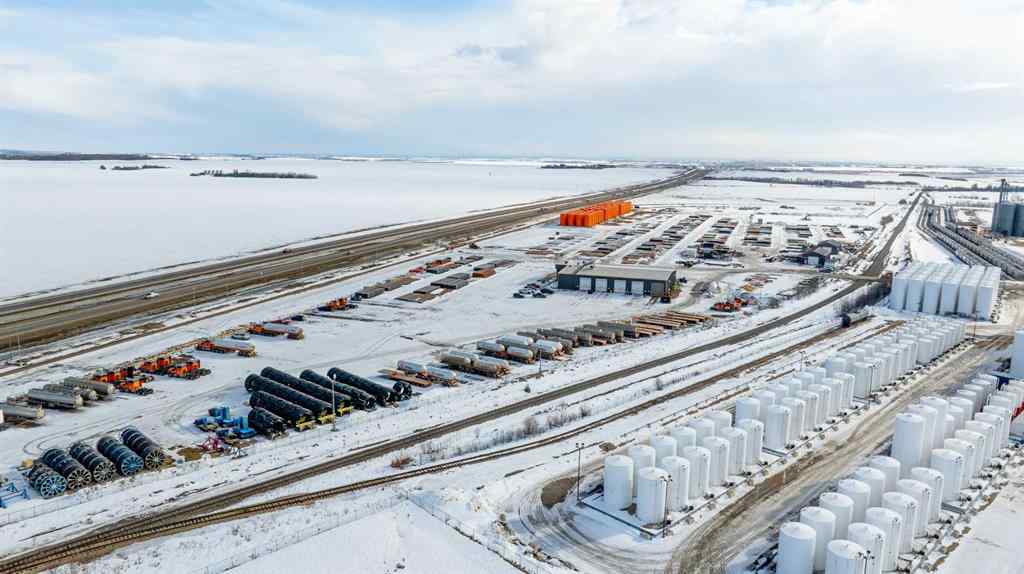 MLS® A2200435 - Unit #41 61027 Hwy 672   in Emerson Trail Industrial Park Rural Grande Prairie No. 1, County of, Commercial