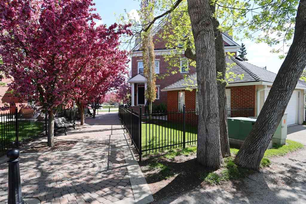 MLS® A2200537 - 300 Garrison Square SW in Garrison Woods Calgary, Residential