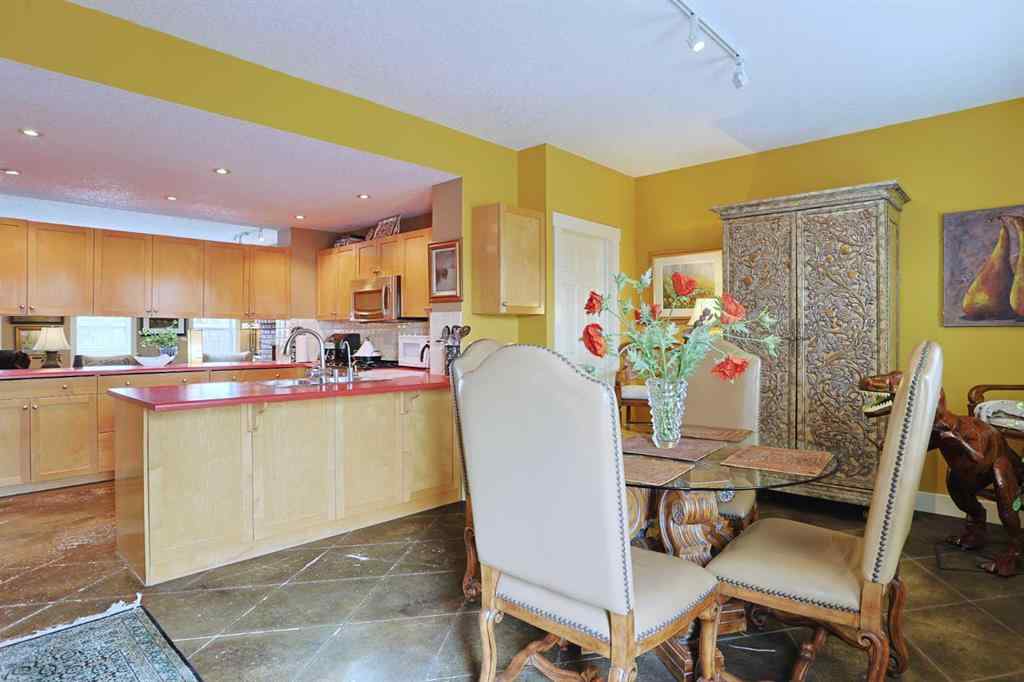 MLS® A2200537 - 300 Garrison Square SW in Garrison Woods Calgary, Residential