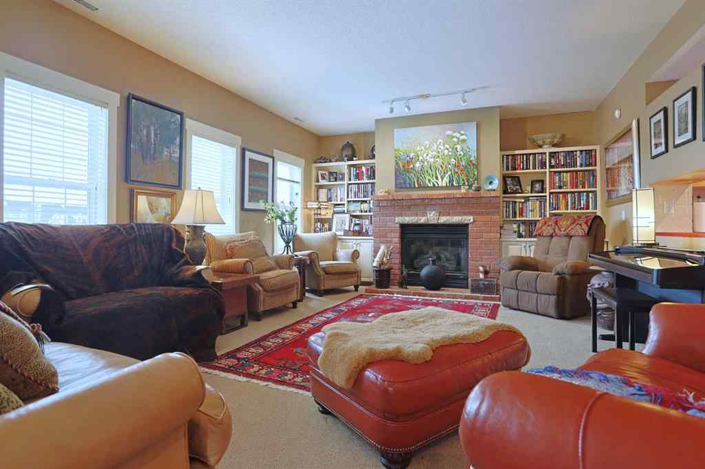 MLS® A2200537 - 300 Garrison Square SW in Garrison Woods Calgary, Residential
