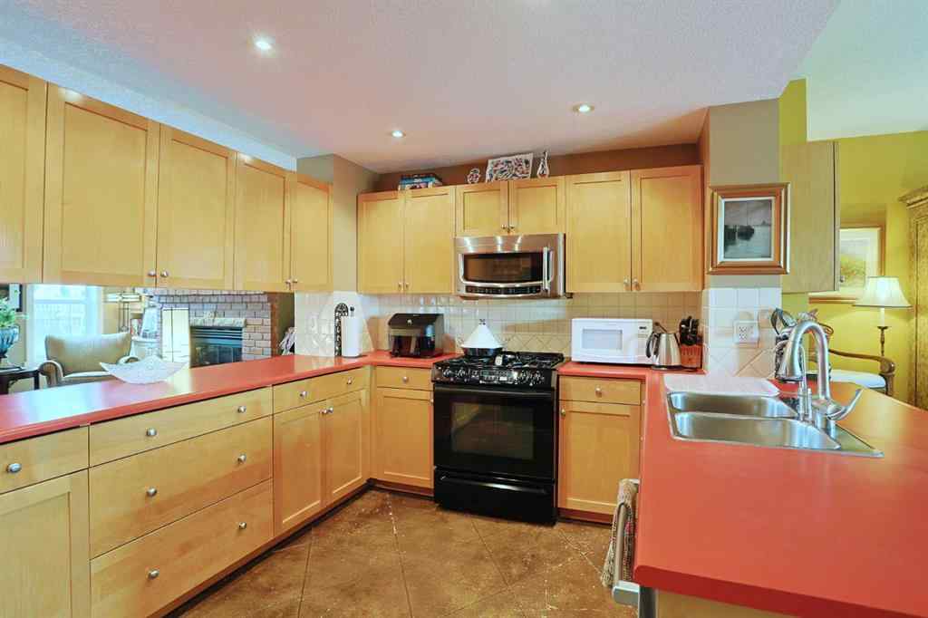 MLS® A2200537 - 300 Garrison Square SW in Garrison Woods Calgary, Residential