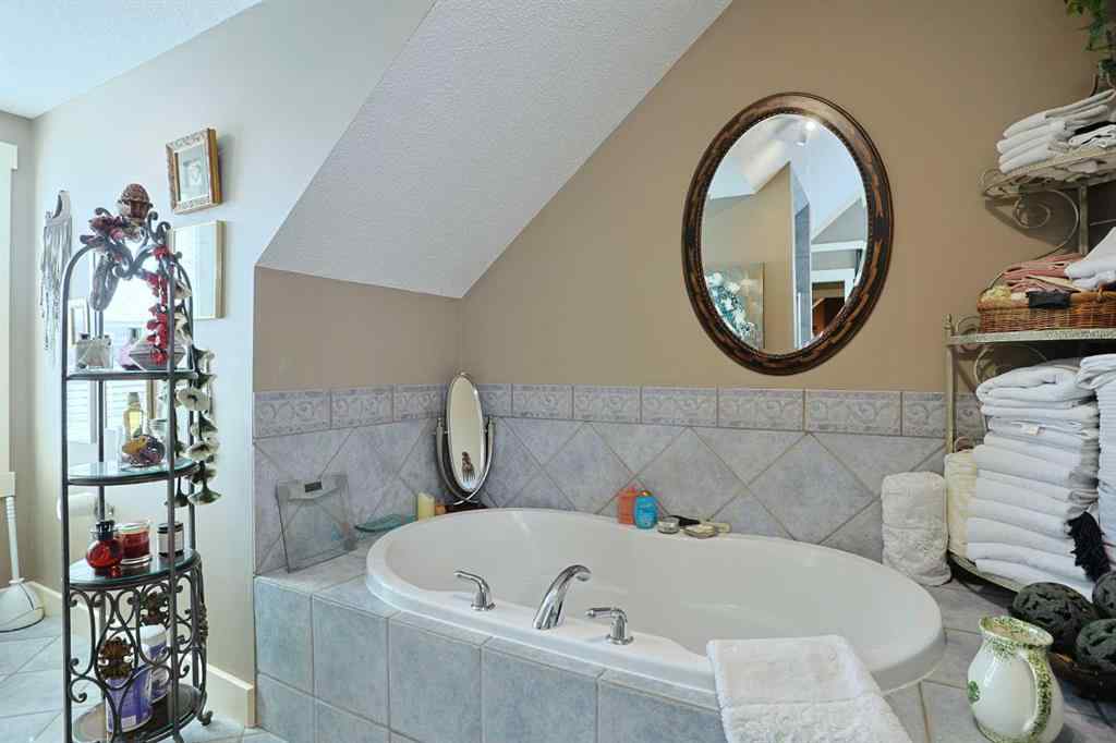 MLS® A2200537 - 300 Garrison Square SW in Garrison Woods Calgary, Residential