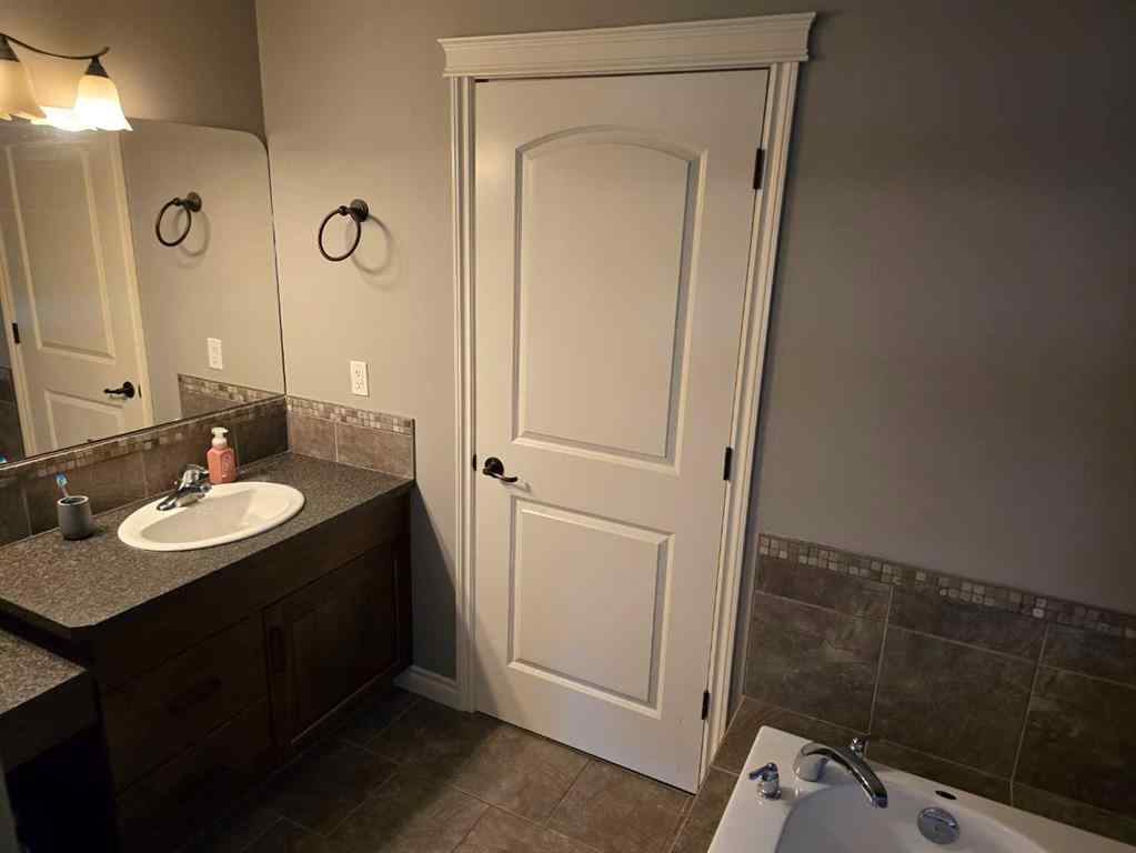 MLS® A2200540 - 7128 Henner's Road  in Henner\'s Landing Lacombe, Residential