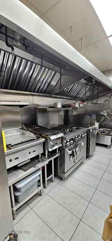 MLS® A2200669 - Unit #108 349 SAGE VALLEY Common NW in Sage Hill Calgary, Commercial