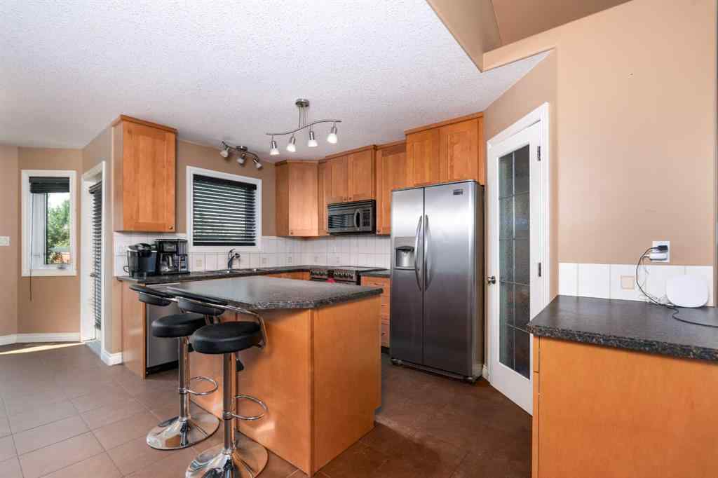 MLS® A2200850 - 3712 69 Street  in Duggan Park Camrose, Residential