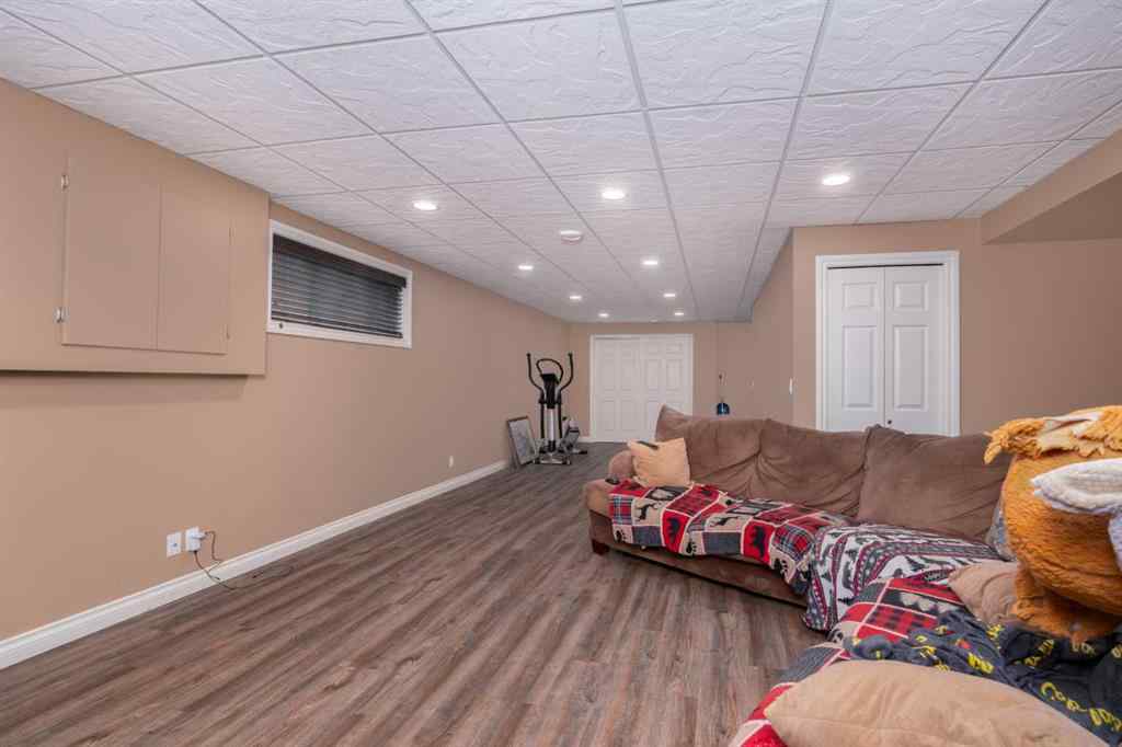 MLS® A2200850 - 3712 69 Street  in Duggan Park Camrose, Residential