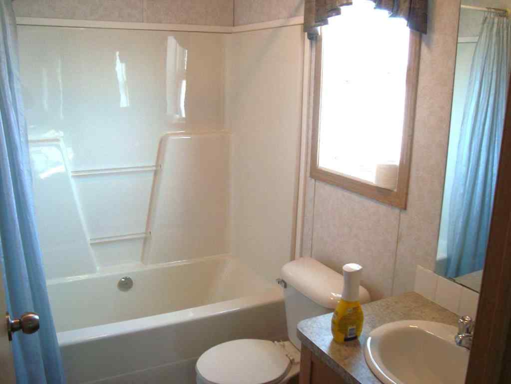 MLS® A2200966 - #8 Trochu Avenue  in NONE Trochu, Residential