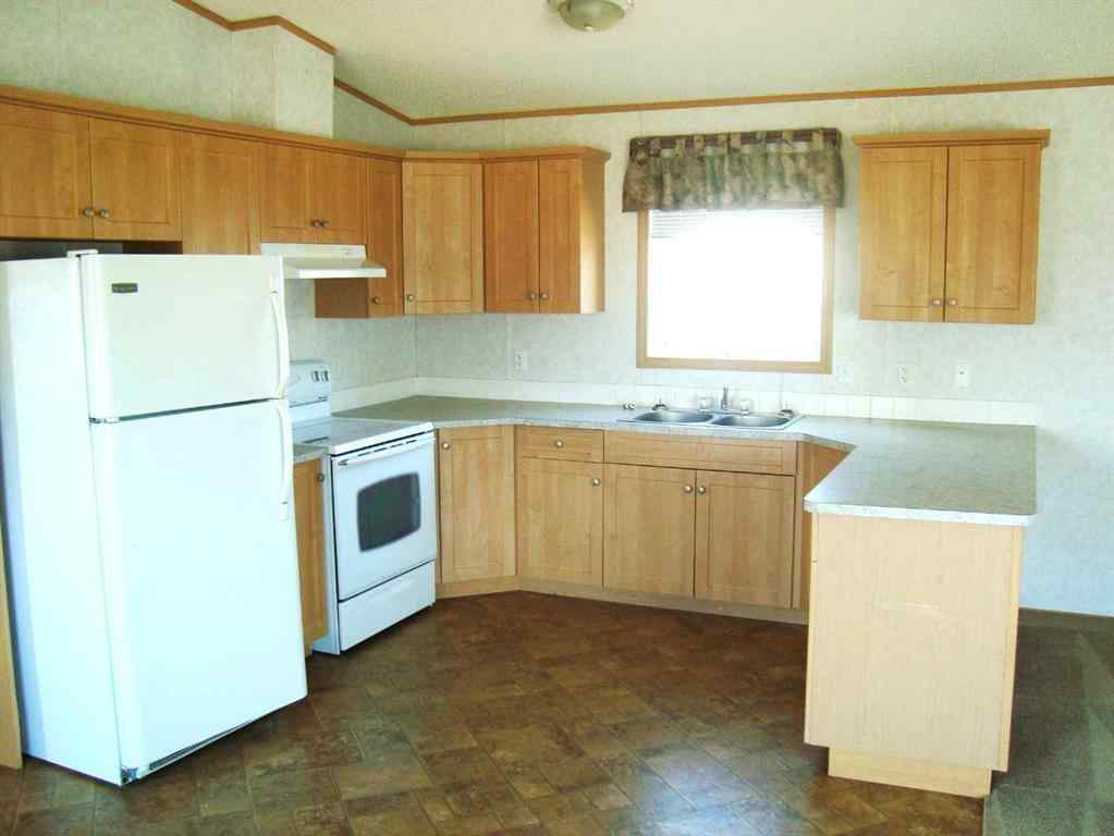 MLS® A2200966 - #8 Trochu Avenue  in NONE Trochu, Residential