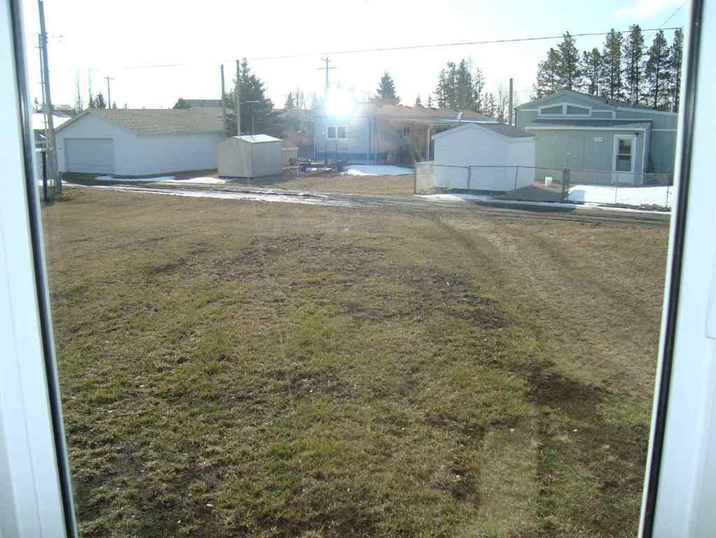 MLS® A2200966 - #8 Trochu Avenue  in NONE Trochu, Residential