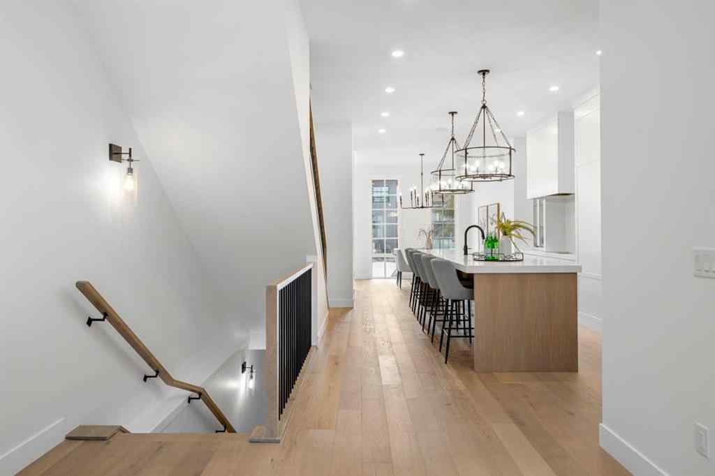 MLS® A2201063 - 3919 19 Street SW in Altadore Calgary, Residential