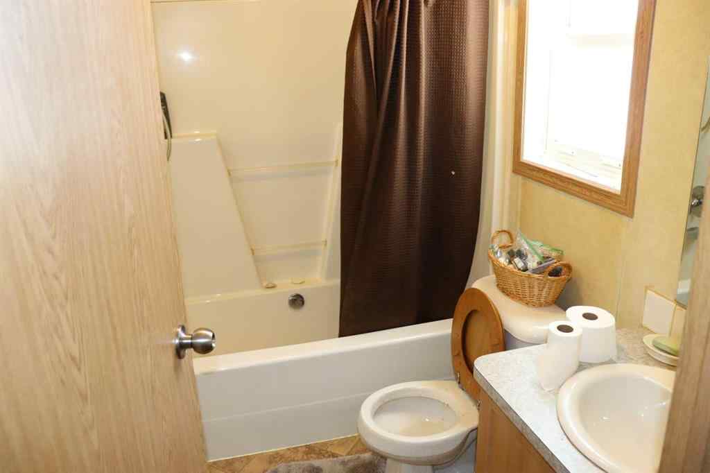 MLS® A2201092 - 5001 51 Street   in NONE Robb, Residential