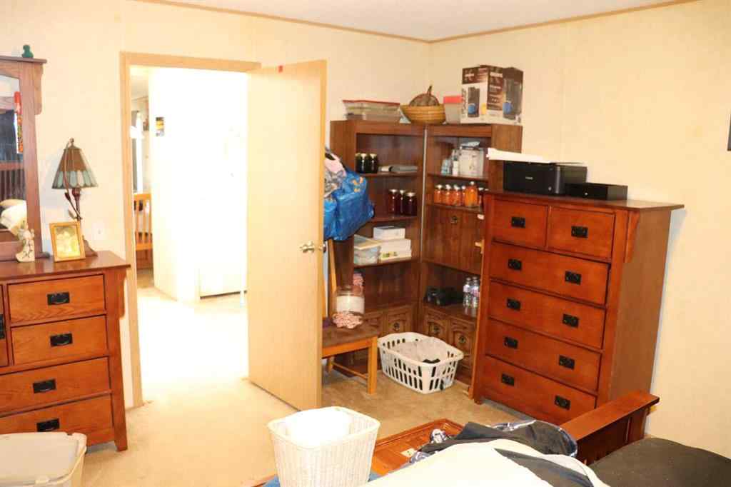 MLS® A2201092 - 5001 51 Street   in NONE Robb, Residential