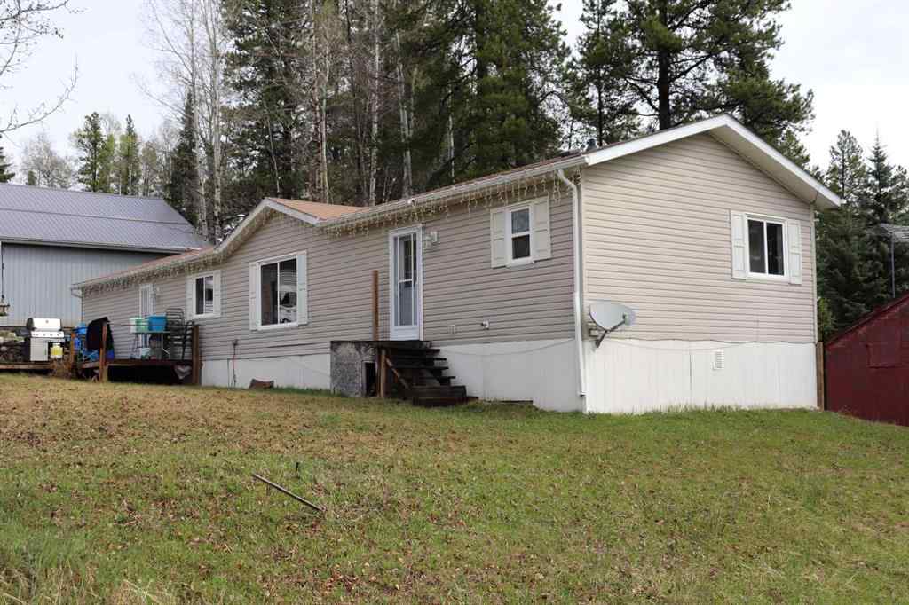 MLS® A2201092 - 5001 51 Street   in NONE Robb, Residential