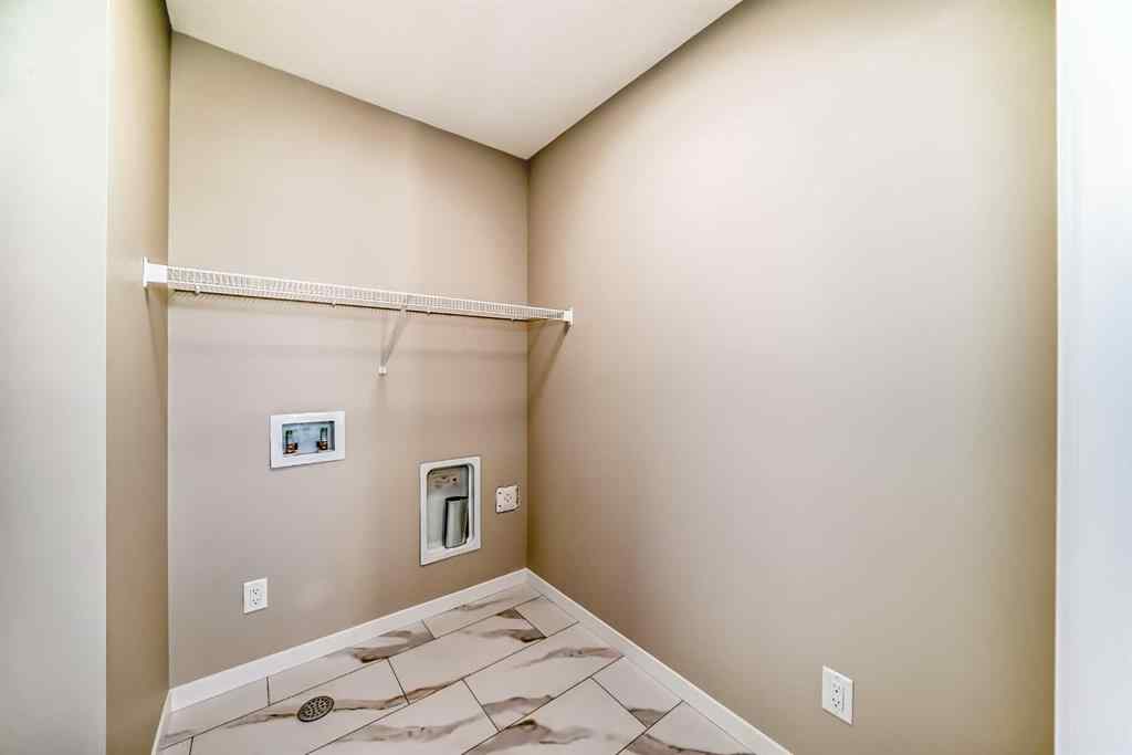 MLS® A2201165 - 28 Magnolia Green SE in Mahogany Calgary, Residential