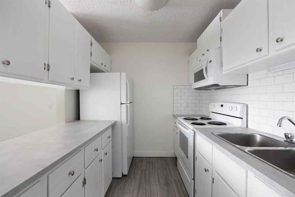 MLS® A2201310 - Unit #208 14921 Macdonald Drive  in Downtown Fort McMurray, Residential