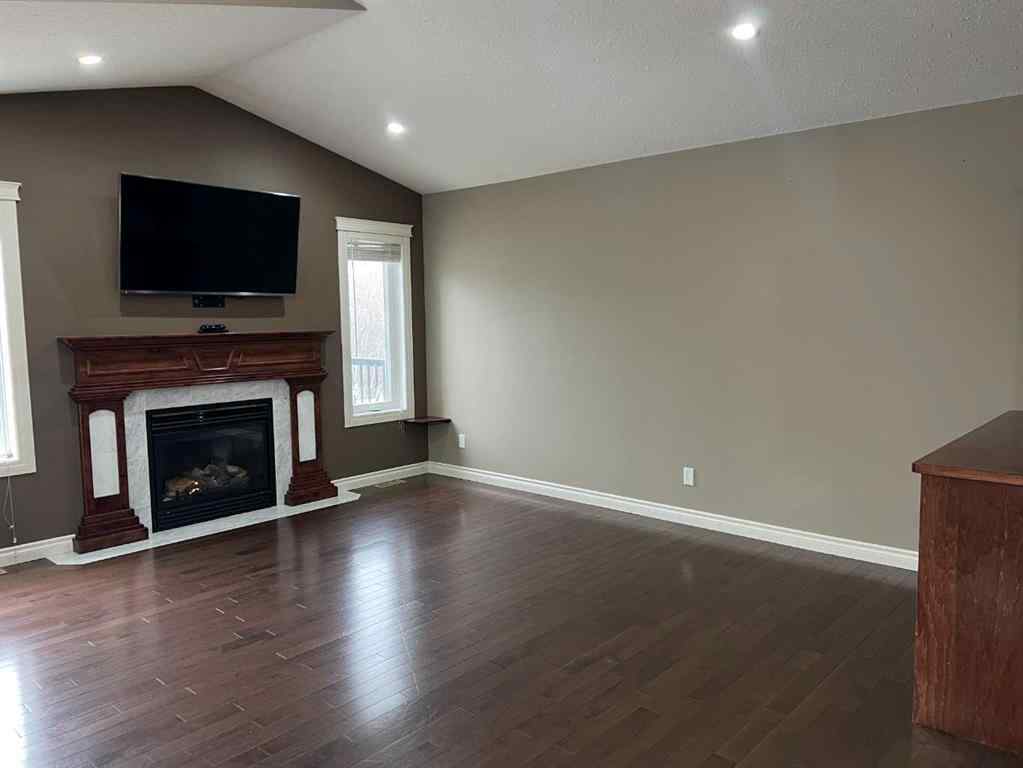 MLS® A2201342 - 806 10 Street  in NONE Fox Creek, Residential
