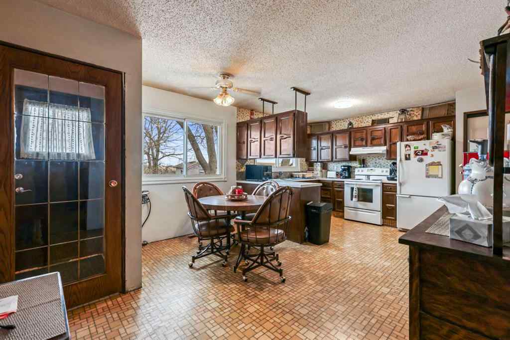 MLS® A2201349 - 171033 Range Road 221   in NONE Rural Vulcan County, Residential