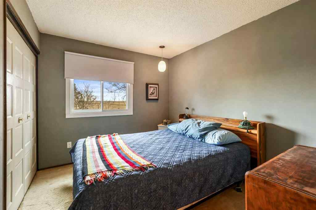 MLS® A2201349 - 171033 Range Road 221   in NONE Rural Vulcan County, Residential