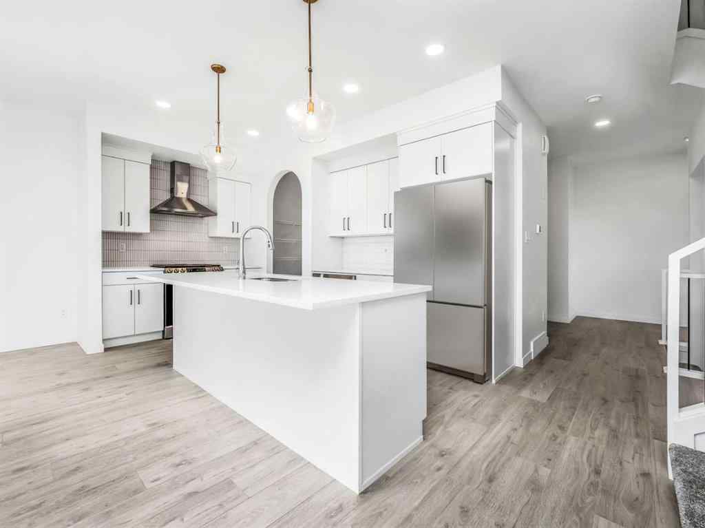 MLS® A2201399 - 774 Violet Place W in Country Meadows Estates Lethbridge, Residential