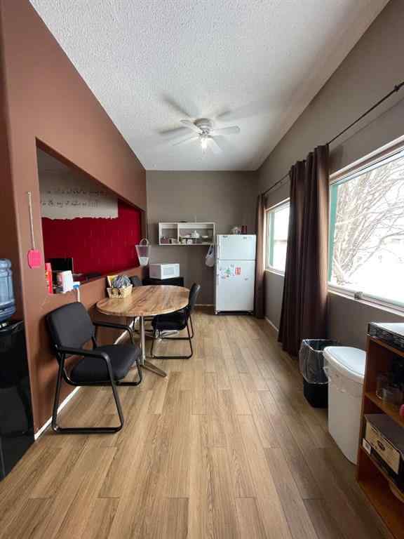 MLS® A2201515 - Unit #5200 50 Street   in NONE High Prairie, Commercial