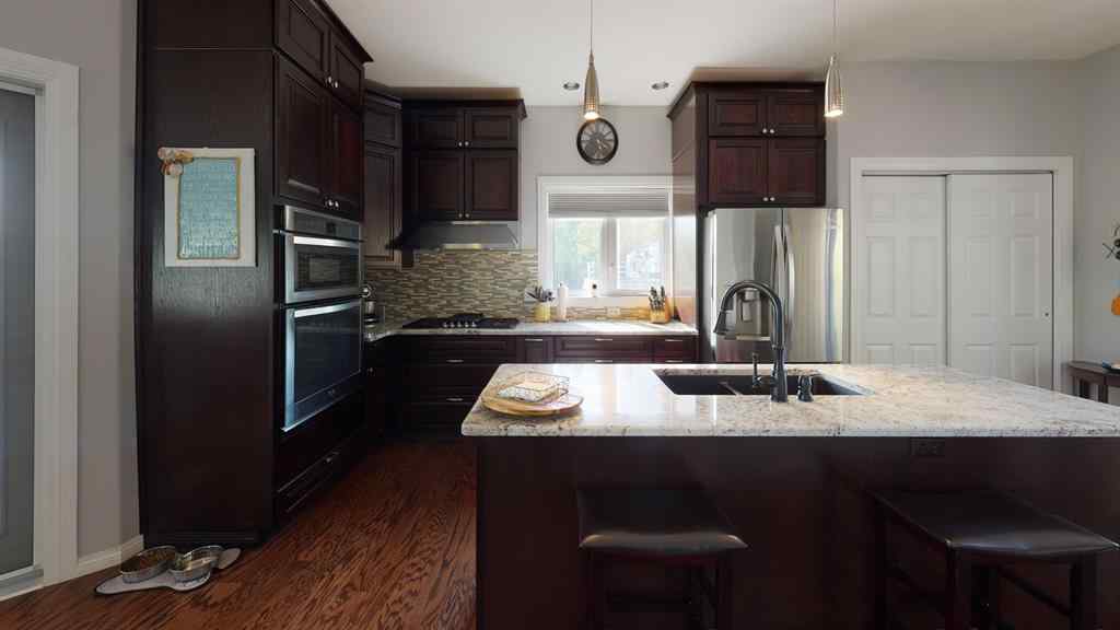 MLS® A2201554 - 613 & 617 Golden Bay Crescent   in NONE Lac La Biche, Residential