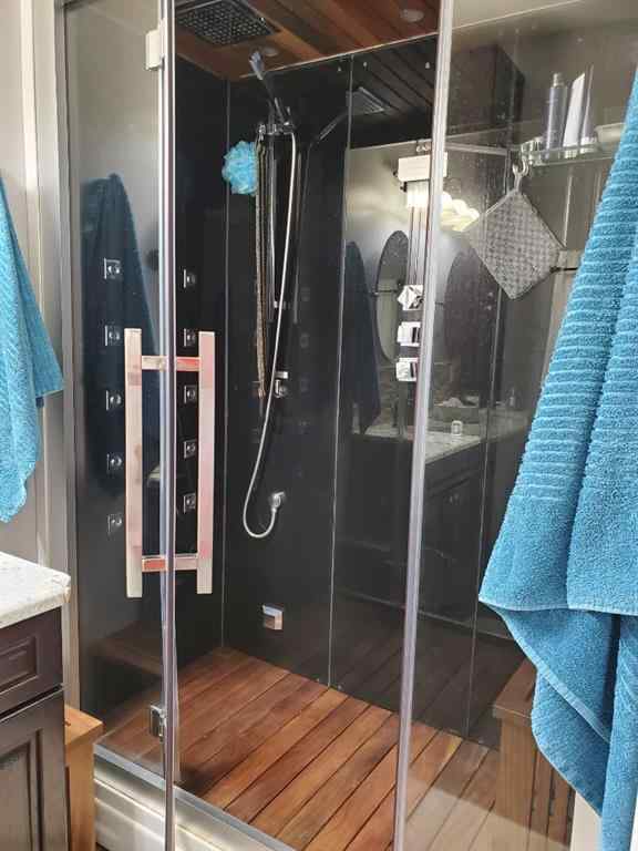 MLS® A2201554 - 613 & 617 Golden Bay Crescent   in NONE Lac La Biche, Residential