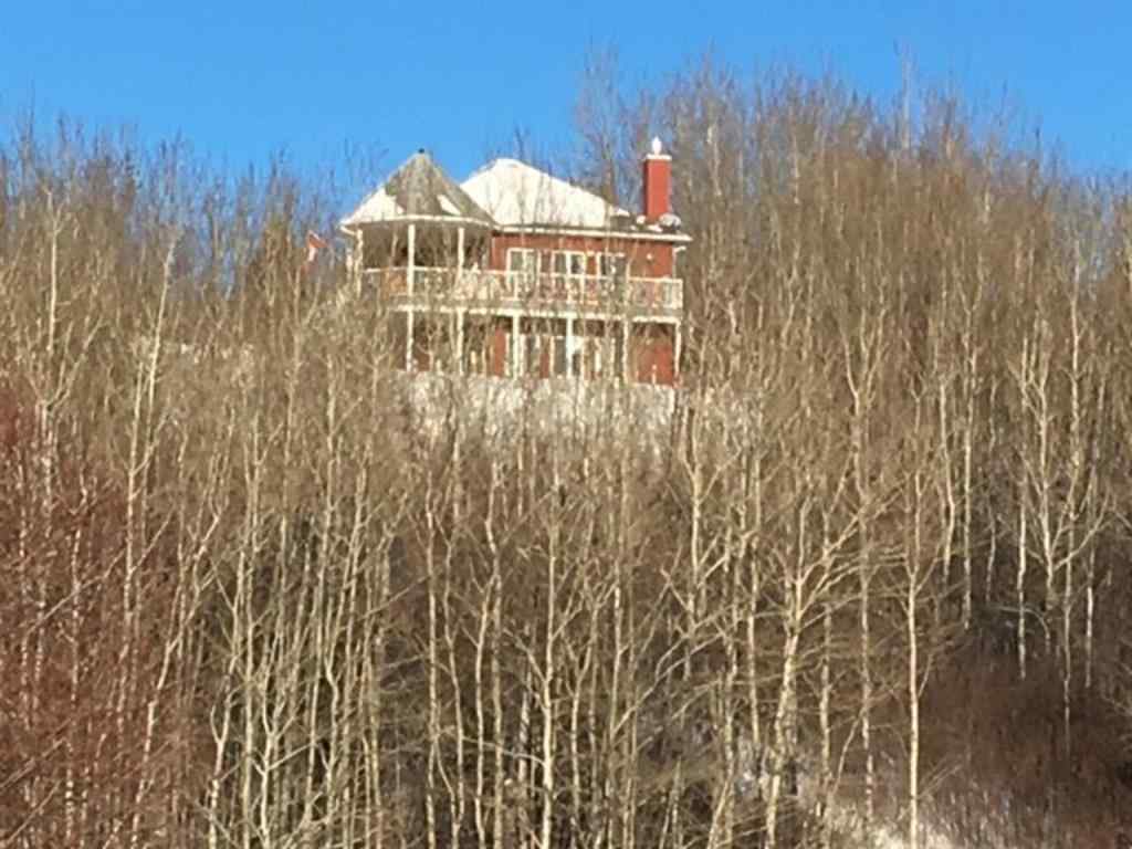 MLS® A2201554 - 613 & 617 Golden Bay Crescent   in NONE Lac La Biche, Residential