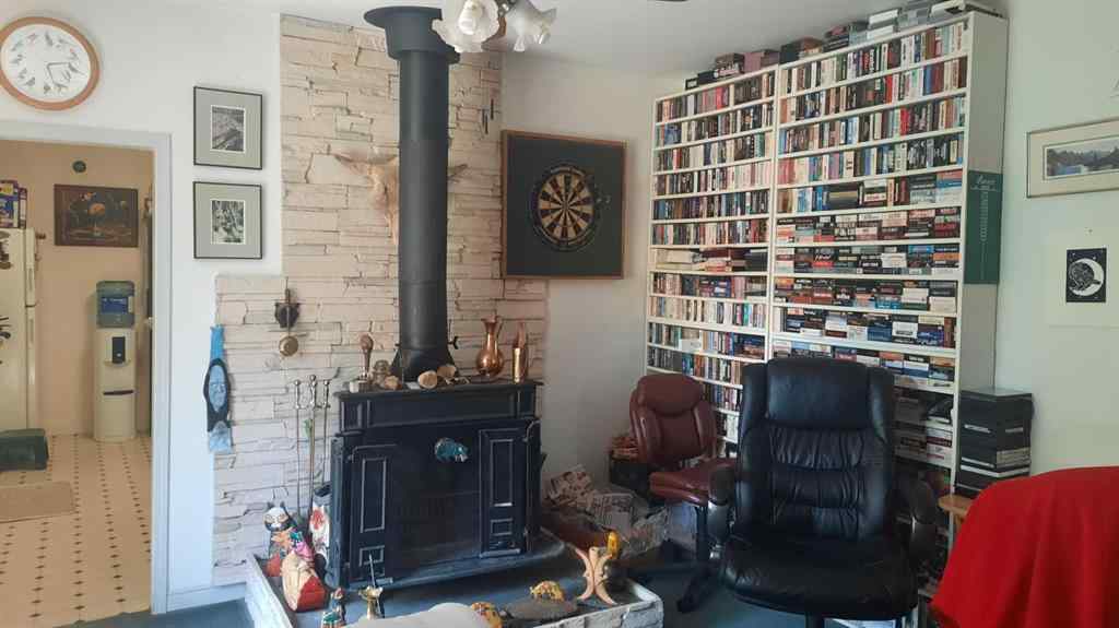 MLS® A2201565 - 227 6 Street  in East Coulee Drumheller, Residential