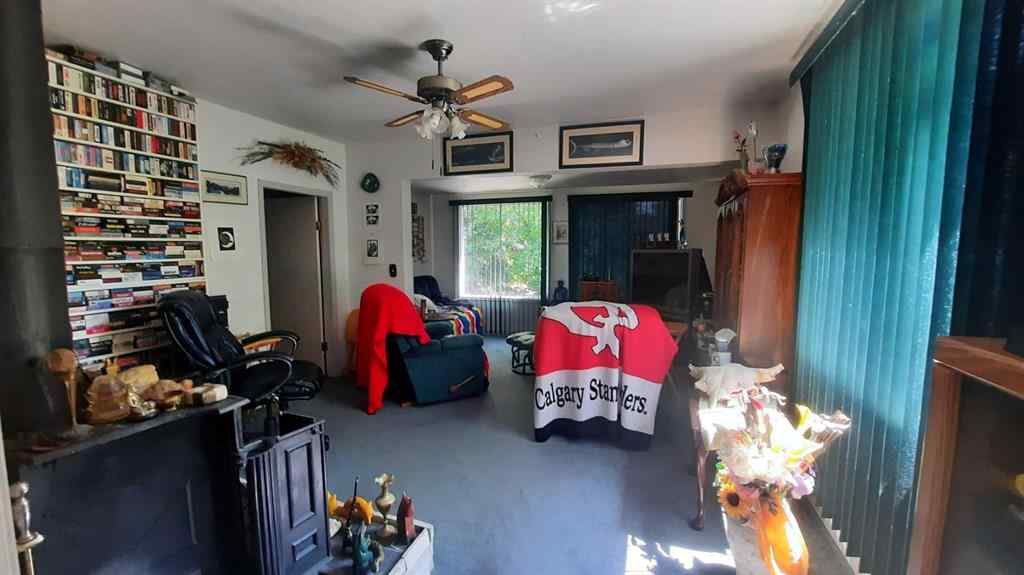 MLS® A2201565 - 227 6 Street  in East Coulee Drumheller, Residential