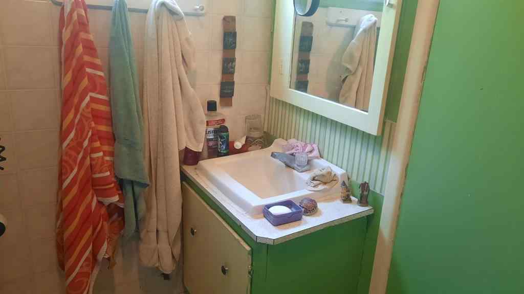MLS® A2201565 - 227 6 Street  in East Coulee Drumheller, Residential