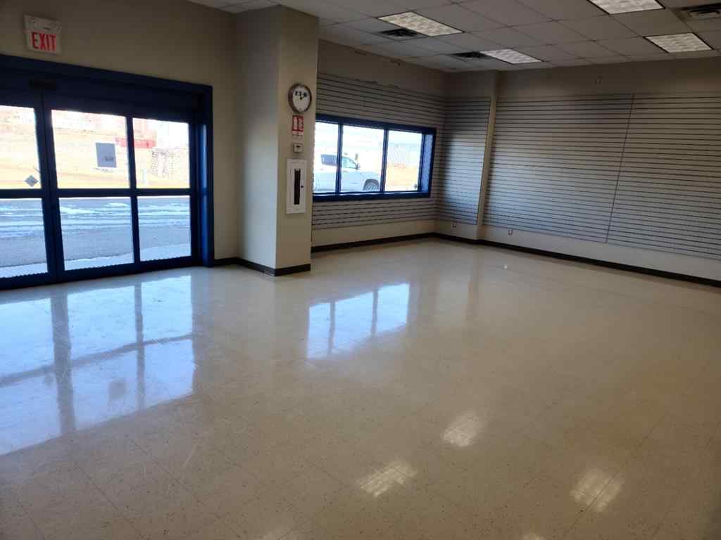MLS® A2201589 - 8017 102 Avenue  in West Hill Com/Ind Peace River, Commercial