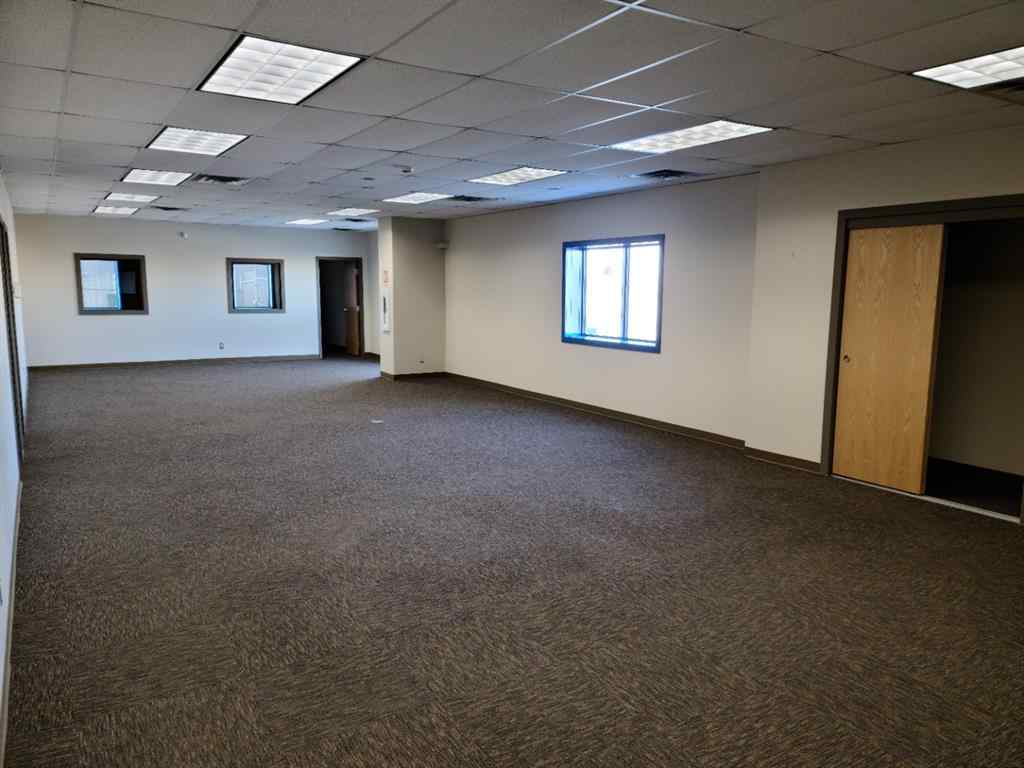 MLS® A2201589 - 8017 102 Avenue  in West Hill Com/Ind Peace River, Commercial