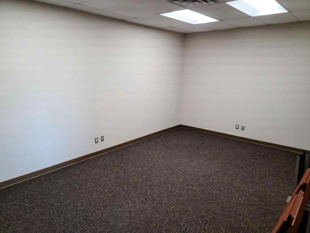 MLS® A2201589 - 8017 102 Avenue  in West Hill Com/Ind Peace River, Commercial