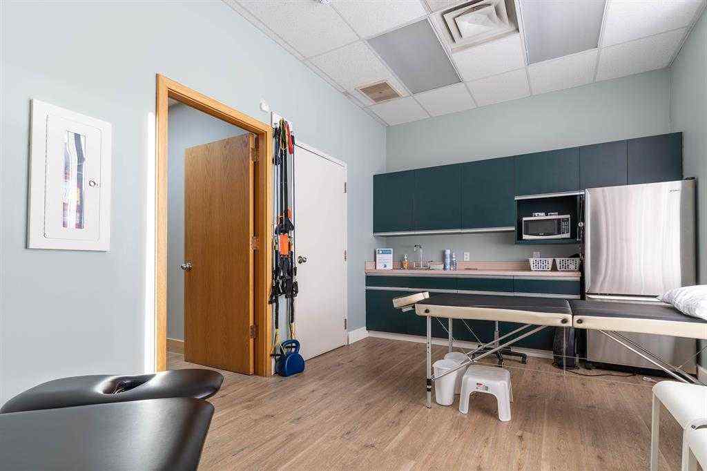 MLS® A2201716 - 137 Second Avenue  in Downtown_Strathmore Strathmore, Commercial