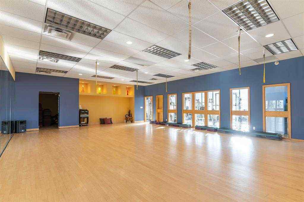 MLS® A2201716 - 137 Second Avenue  in Downtown_Strathmore Strathmore, Commercial