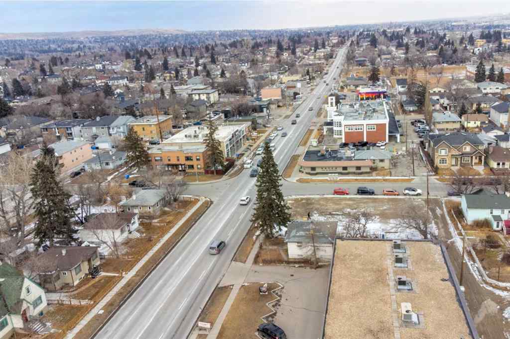 MLS® A2201816 - 2620 Centre Street NE in Tuxedo Park Calgary, Commercial