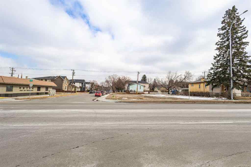 MLS® A2201816 - 2620 Centre Street NE in Tuxedo Park Calgary, Commercial